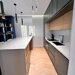 Apartamento Centre Penthouse Tirana
