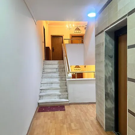 Centre Penthouse *