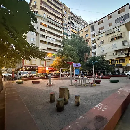 Centre Penthouse Apartment Tirana