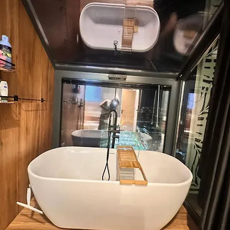 Centre Penthouse *
