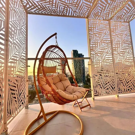 Centre Penthouse Apartment Tirana