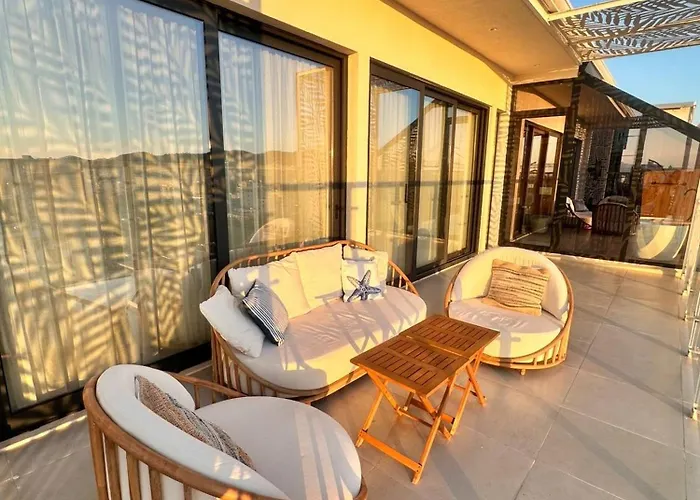 Centre Penthouse *