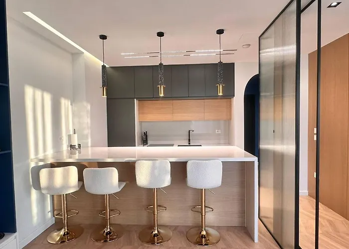 Centre Penthouse *